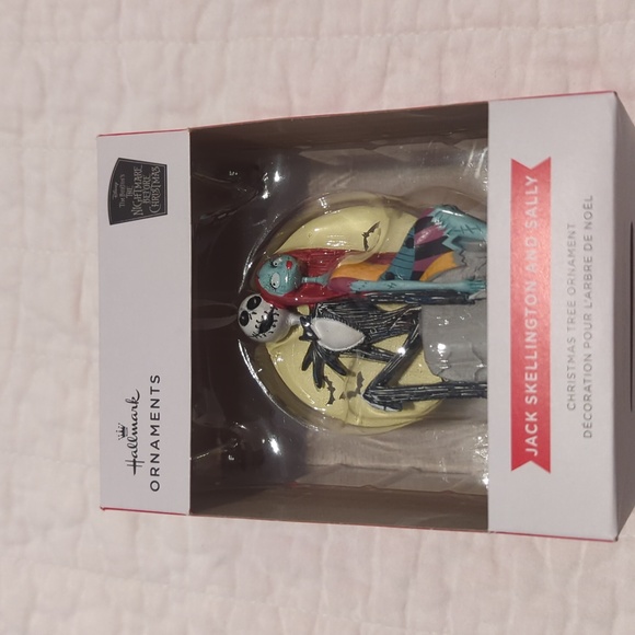 BNIB Jack and and Sally ornament - Picture 2 of 4